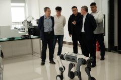 <b>两边环绕电力计量检测从动化机械人、工场智能</b>